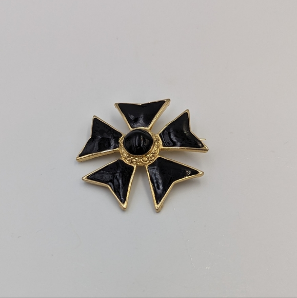 Vintage Black Enamel Gold Tone Maltese Cross with Five Arms Brooch Unsigned - Picture 2 of 7